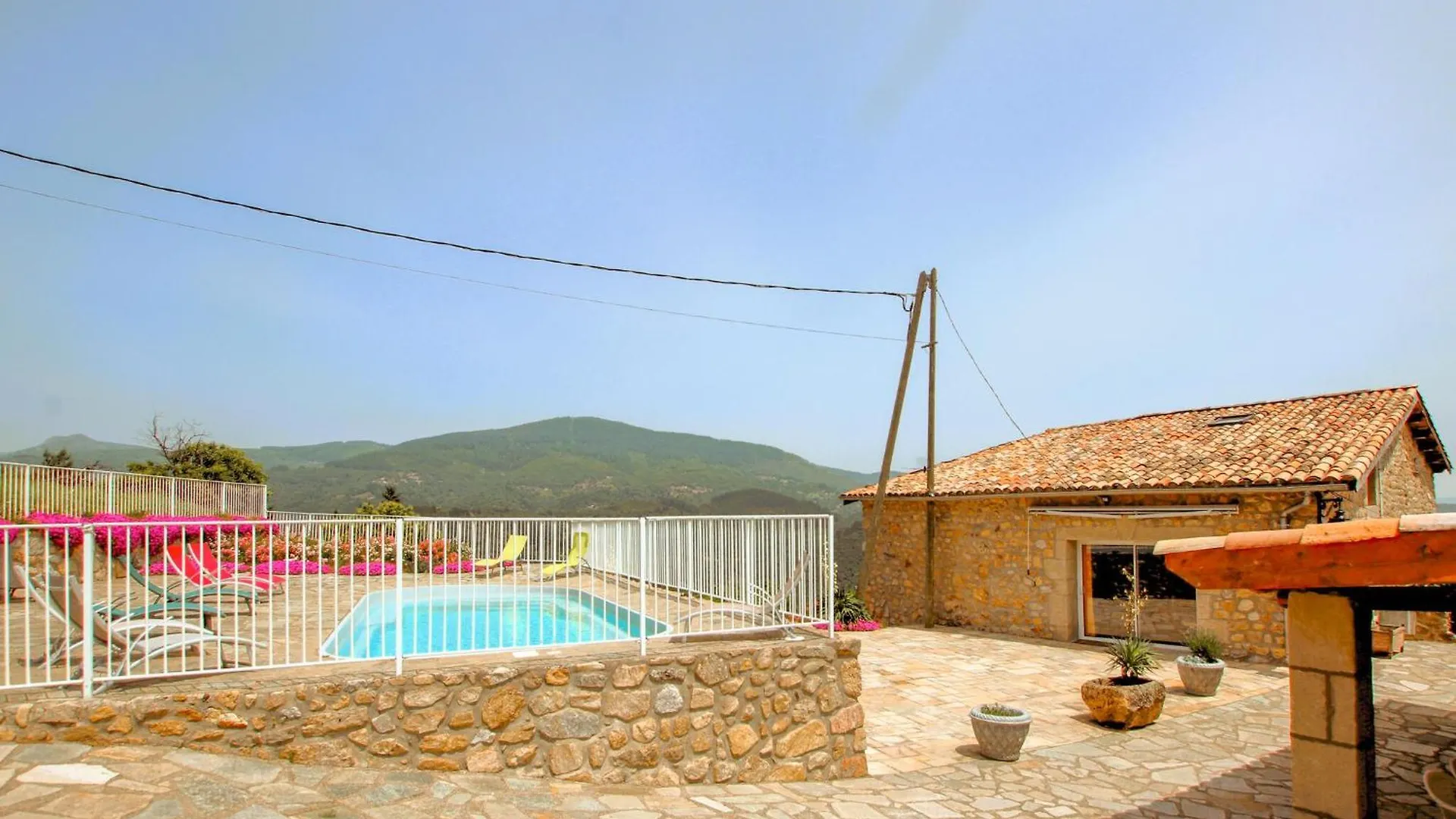 Дом отдыха Bastide Les Chataigners Pont-de-Labeaume Франция